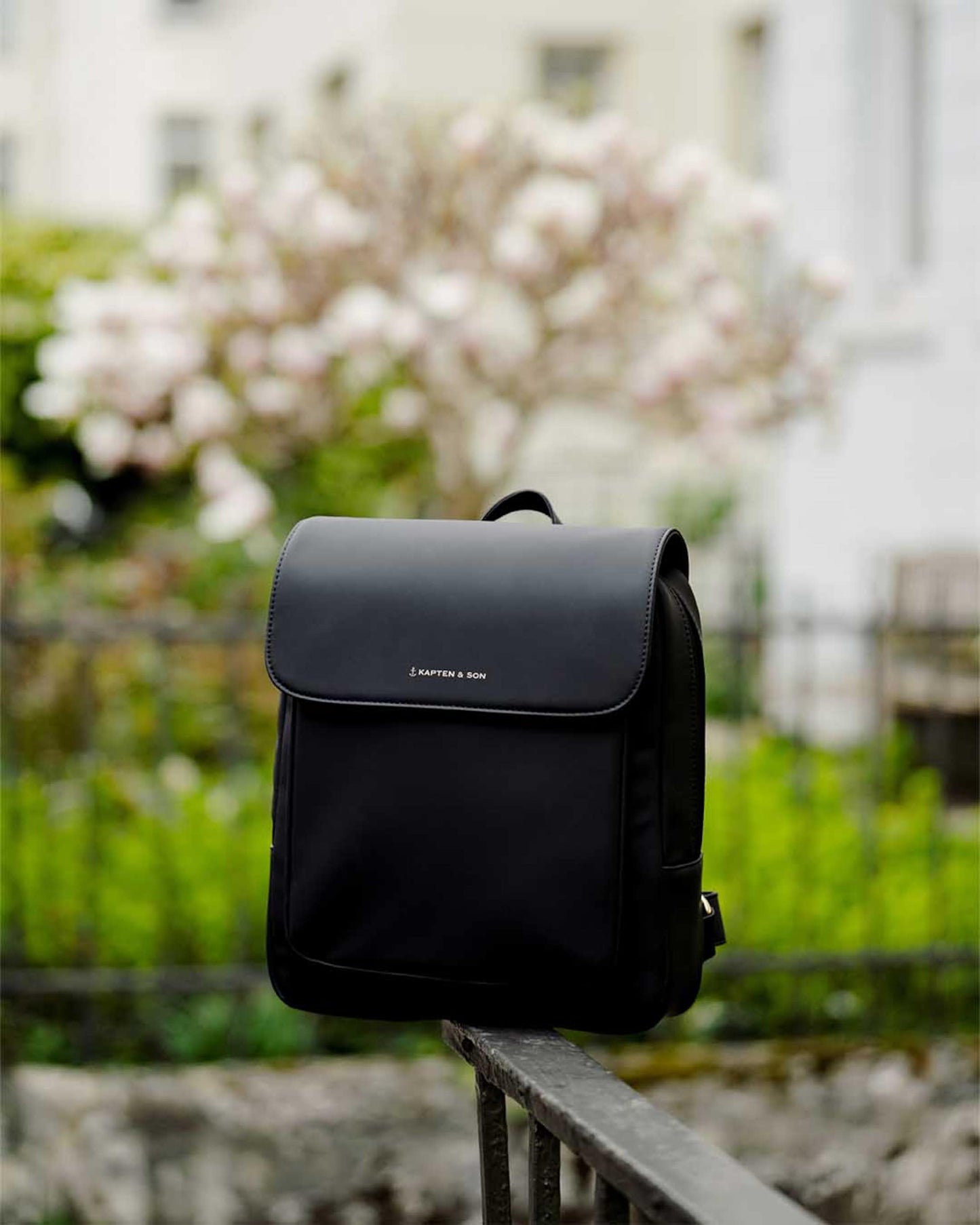 Tromso Cream Black