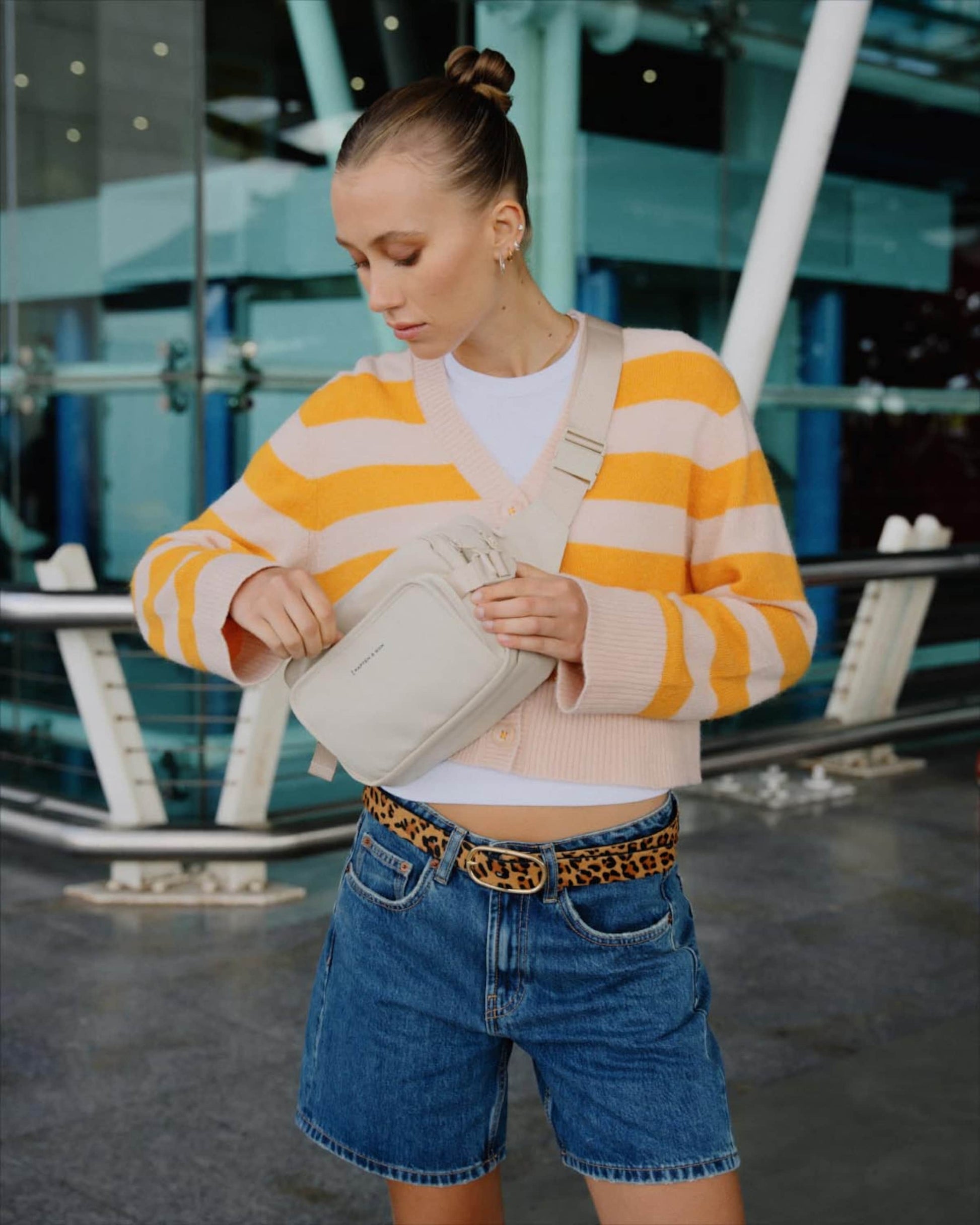 Lisbon Crossbody Dusty Pistachio