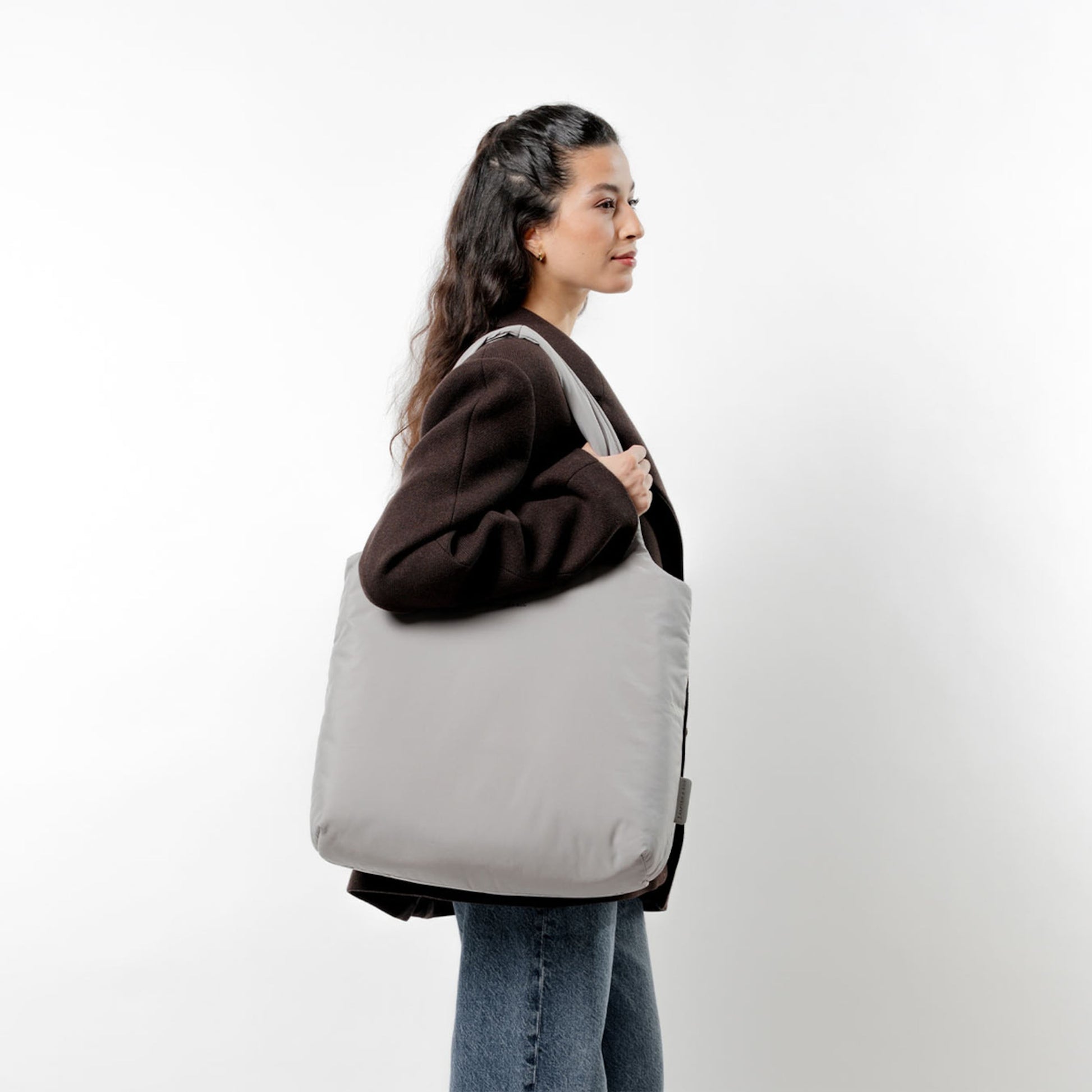 Skara Cloud Shopper Leo Sandstone