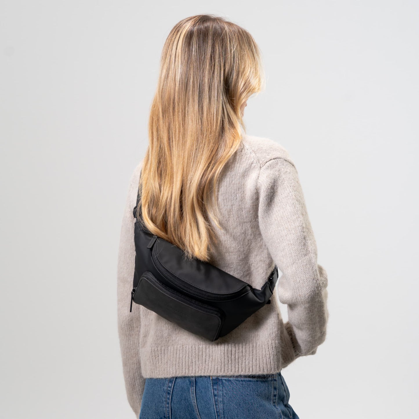 Bali Crossbody All Black by Mariefeandjakesnow