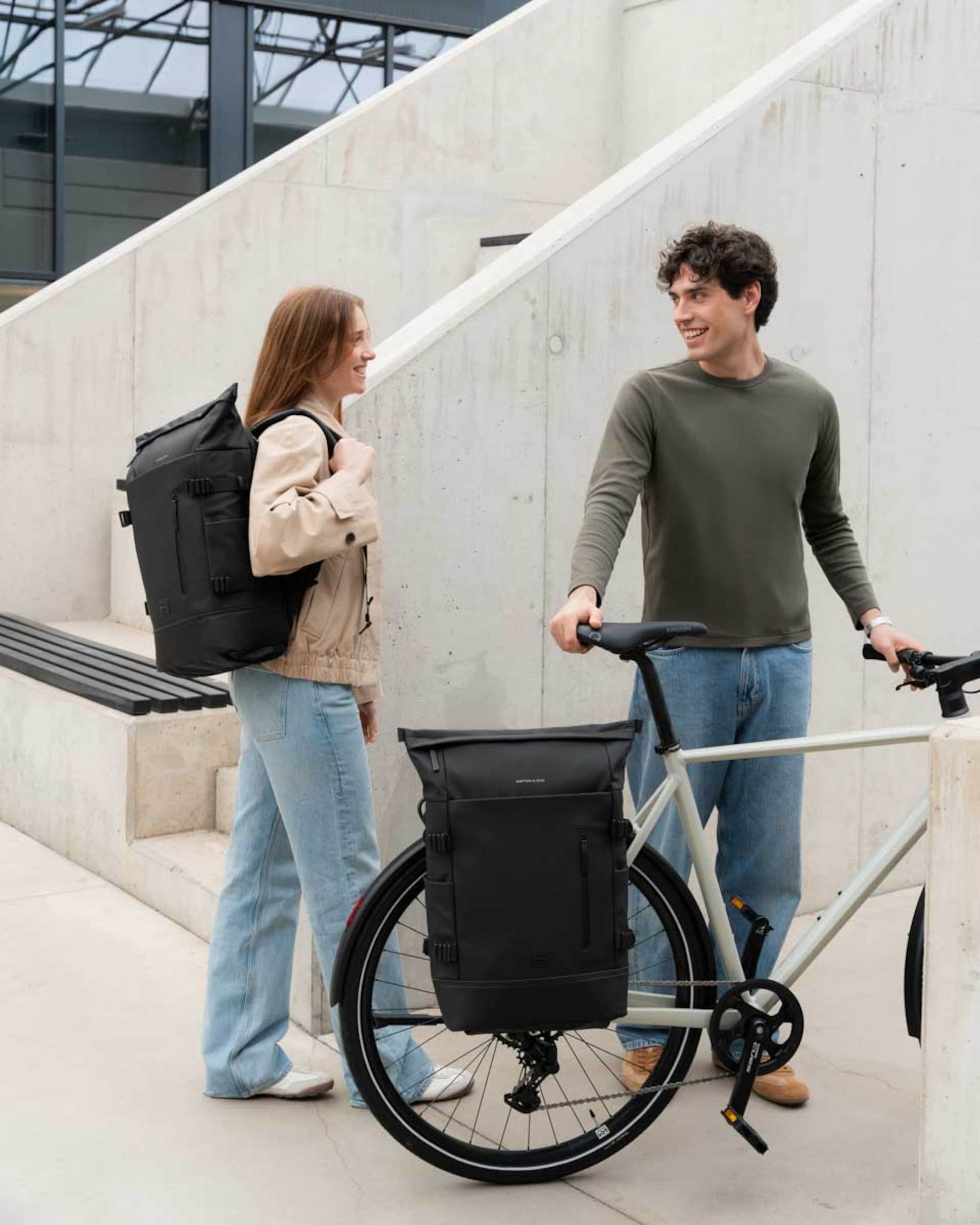 Helsinki Pro Bike Backpack All Black