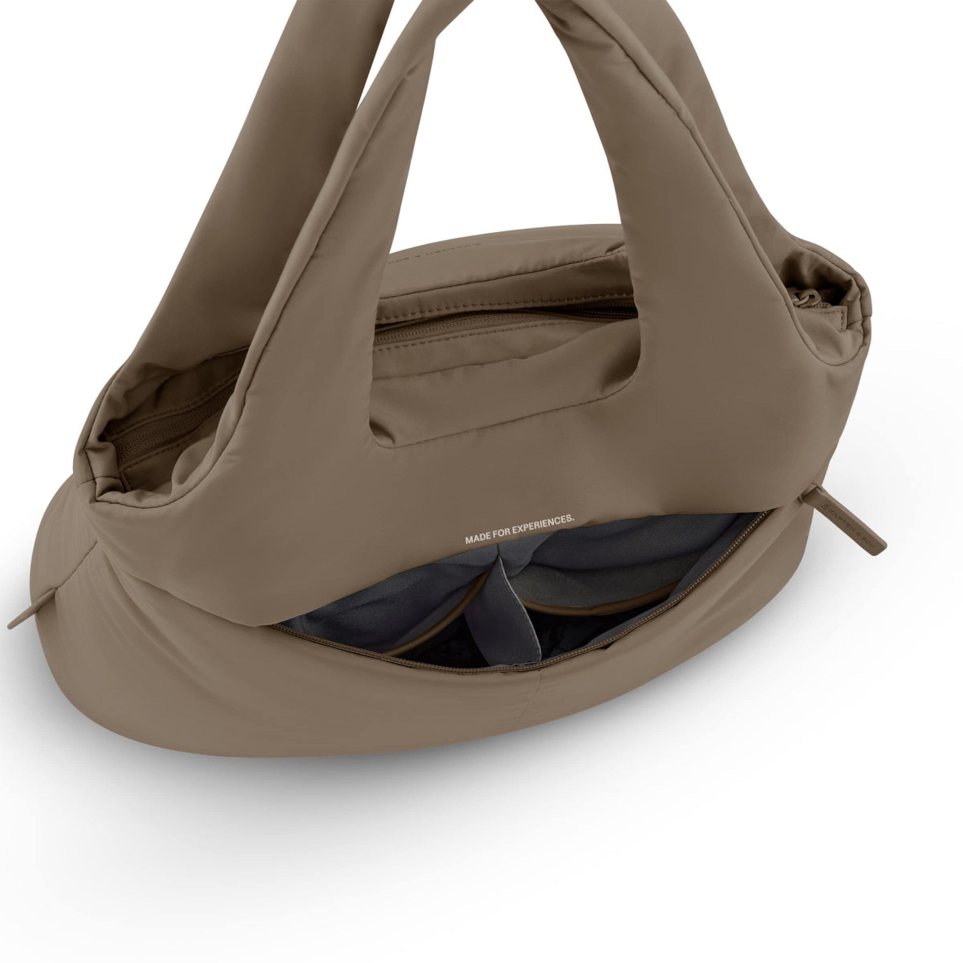 Skara Cloud Shopper All Black