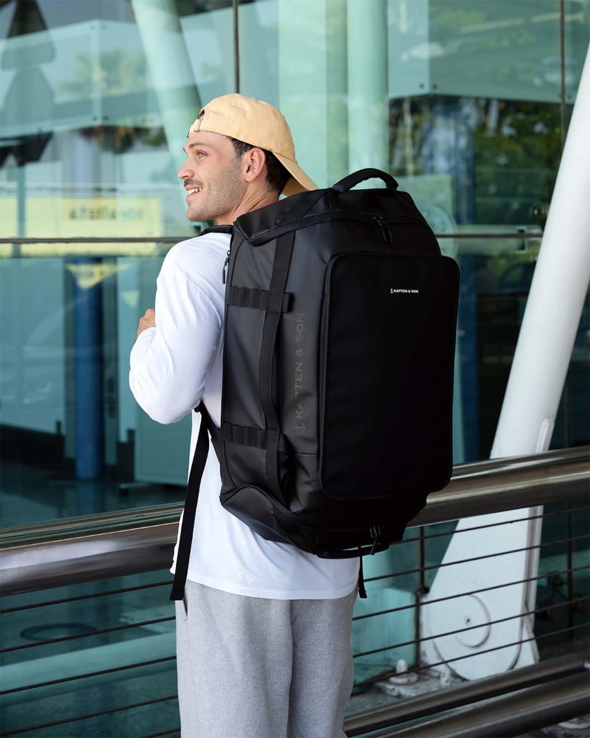 Lisbon Duffle Backpack Small Walnut