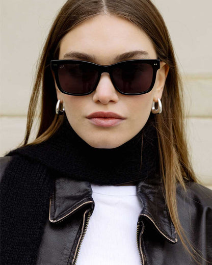 Venice All Black