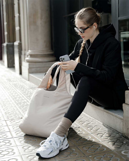 Skara Cloud Shopper Cord Dusty Sand