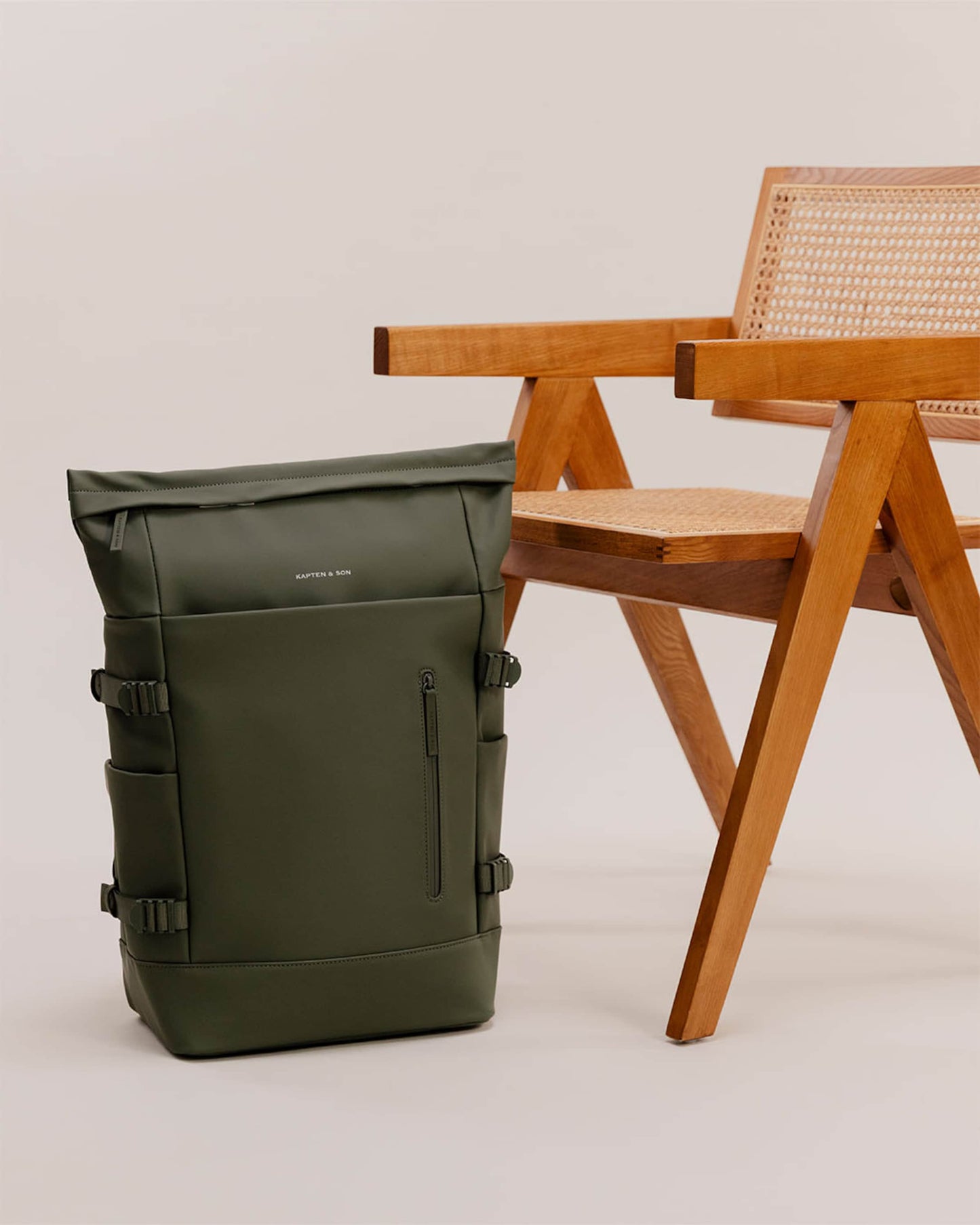 Helsinki Pro Navy Blush