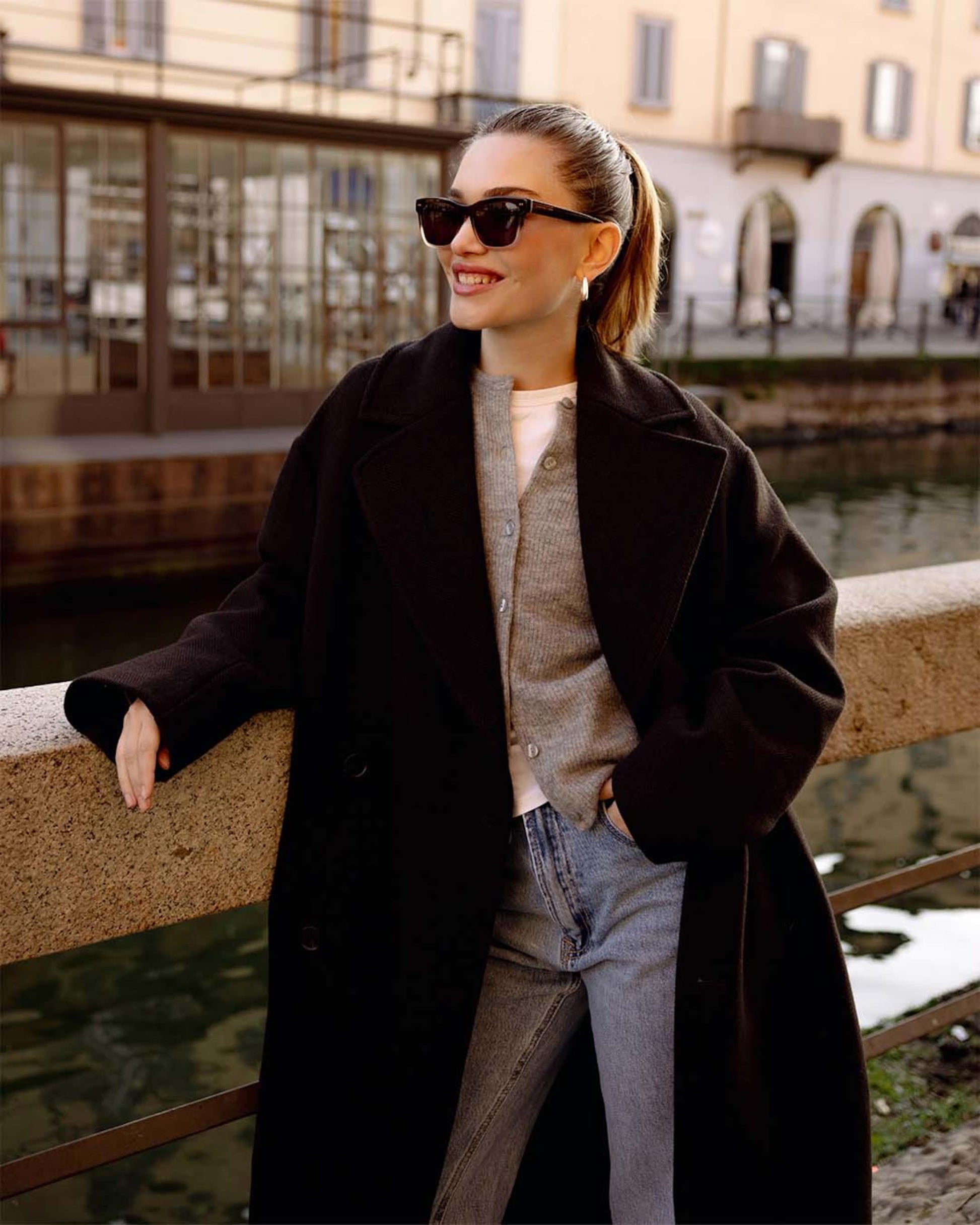 Venice All Black
