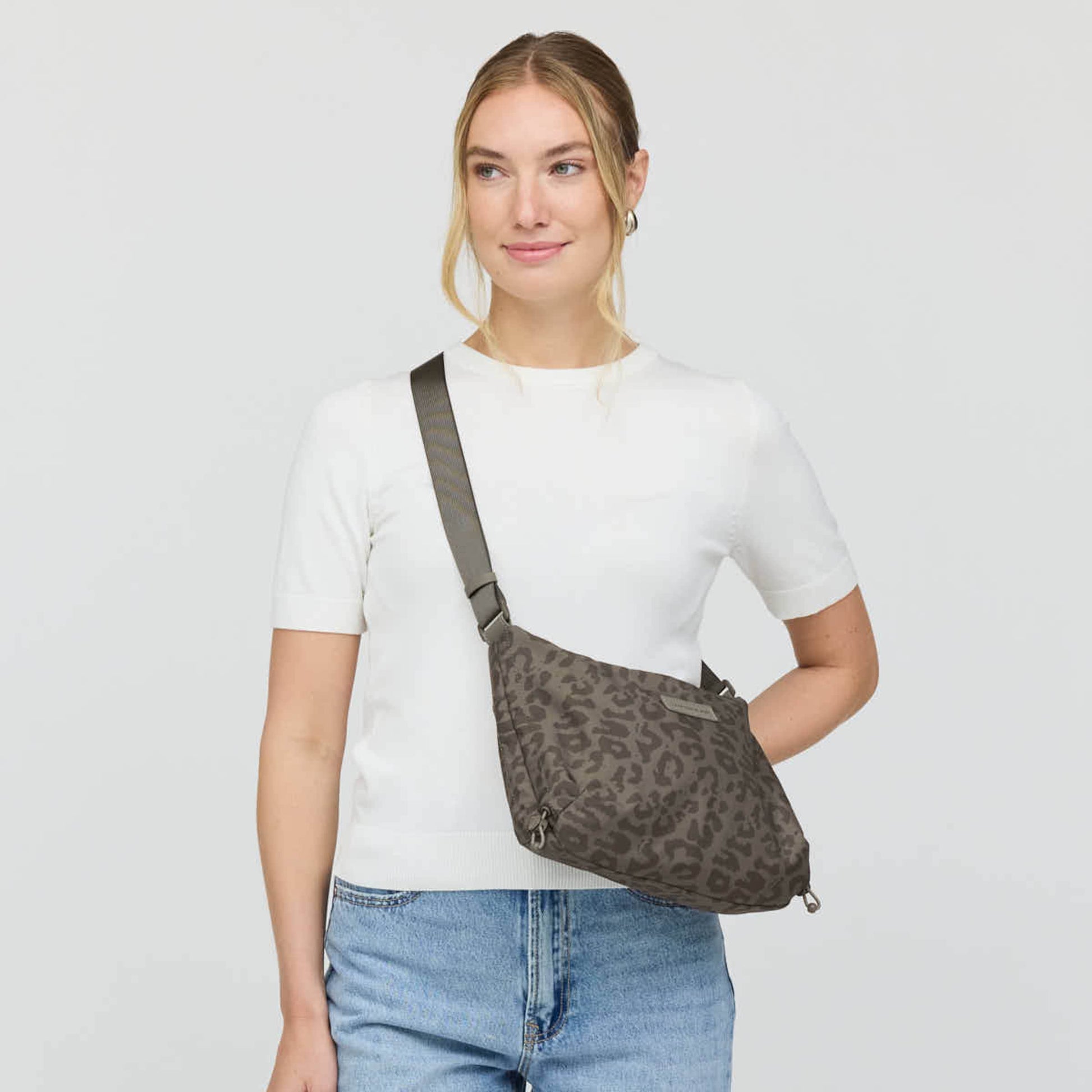 Skara Small All Black