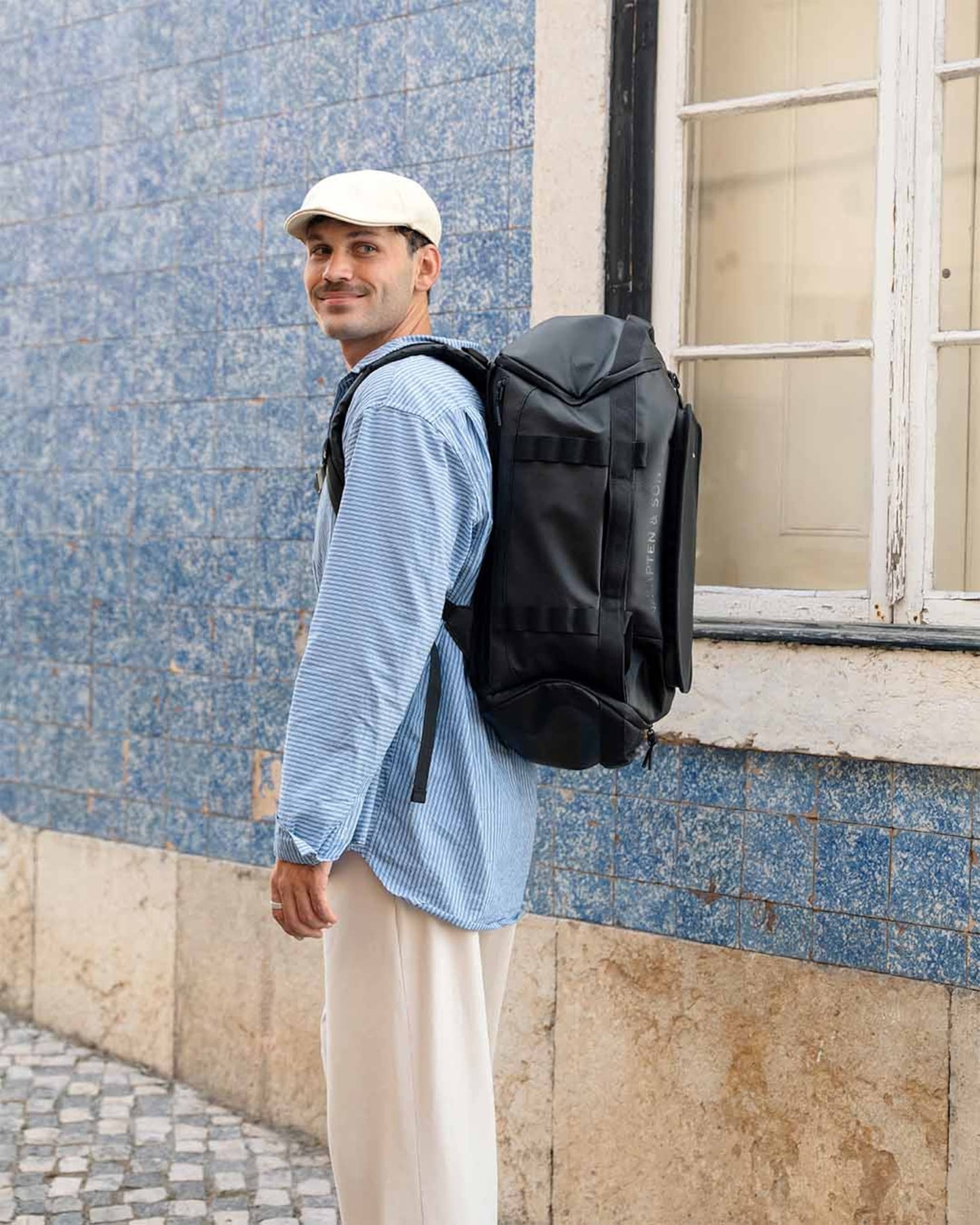 Lisbon Duffle Backpack Medium All Black