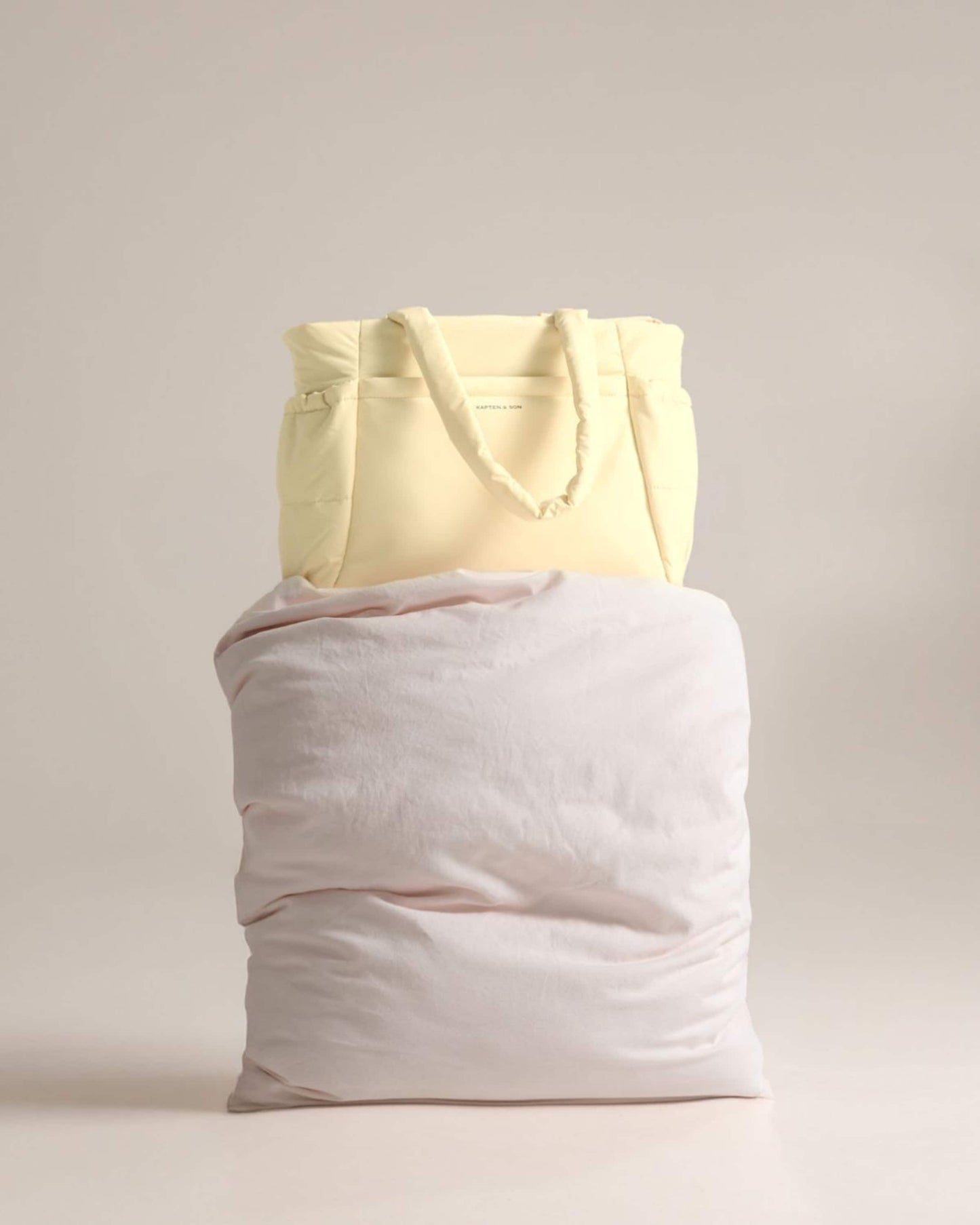 Hellvi Cloud Medium Butter Yellow