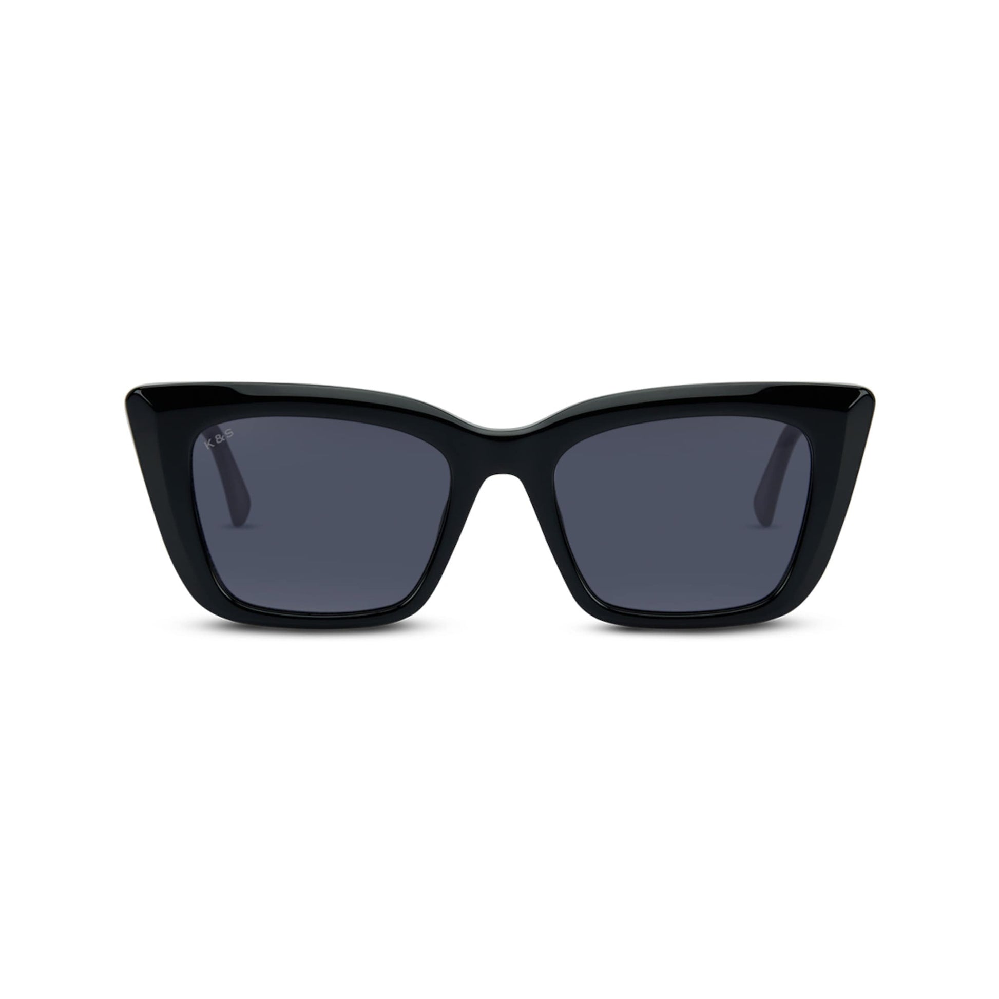 Cassis All Black