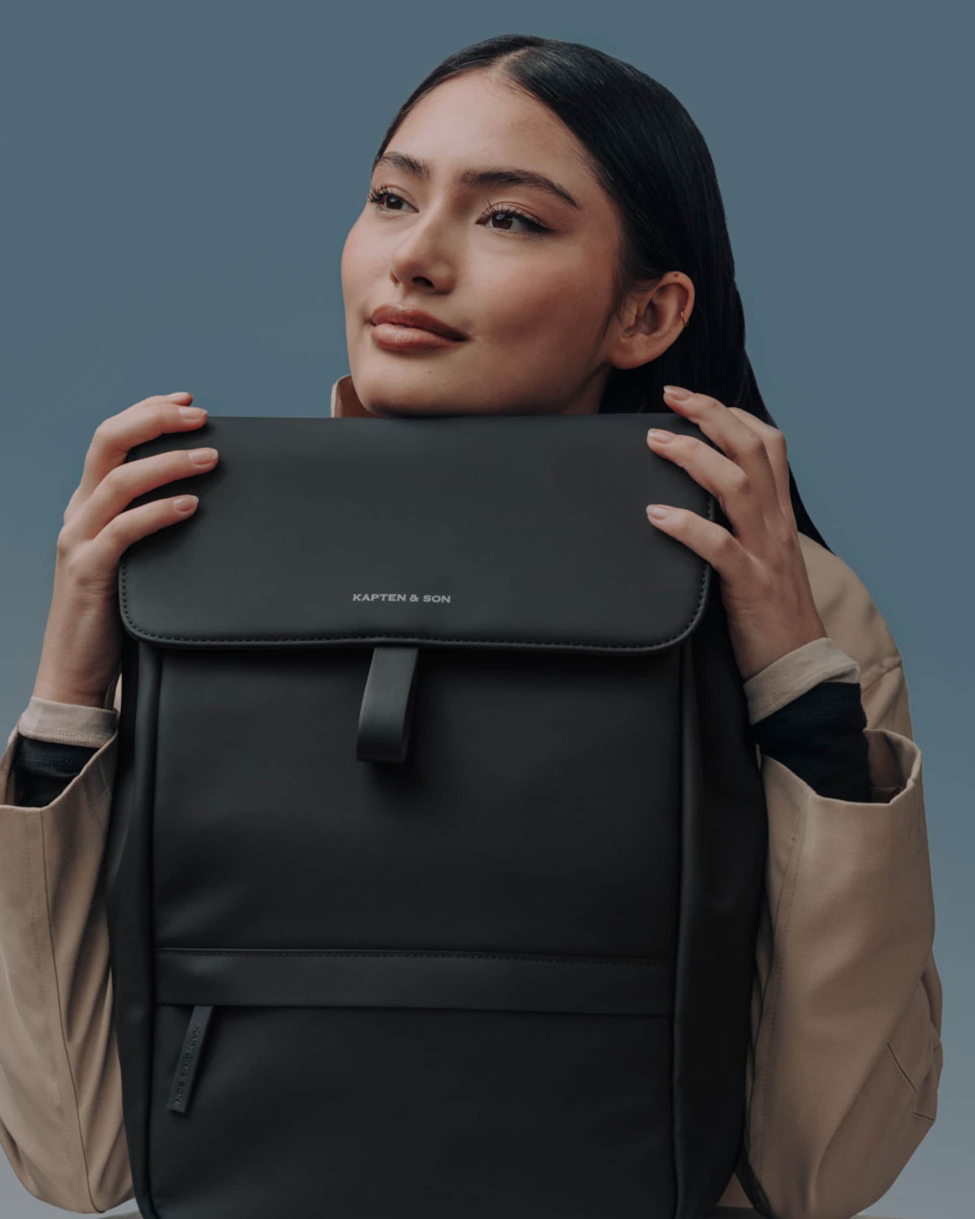 Fyn Sleek Full PU All Black