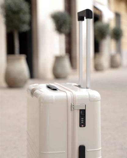 Heathrow Essential Check In Sandstone
