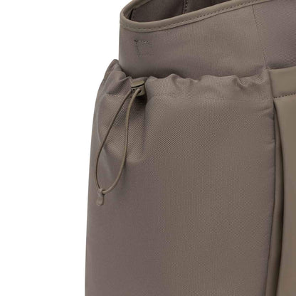 Hellvi Pro Large Sandstone 