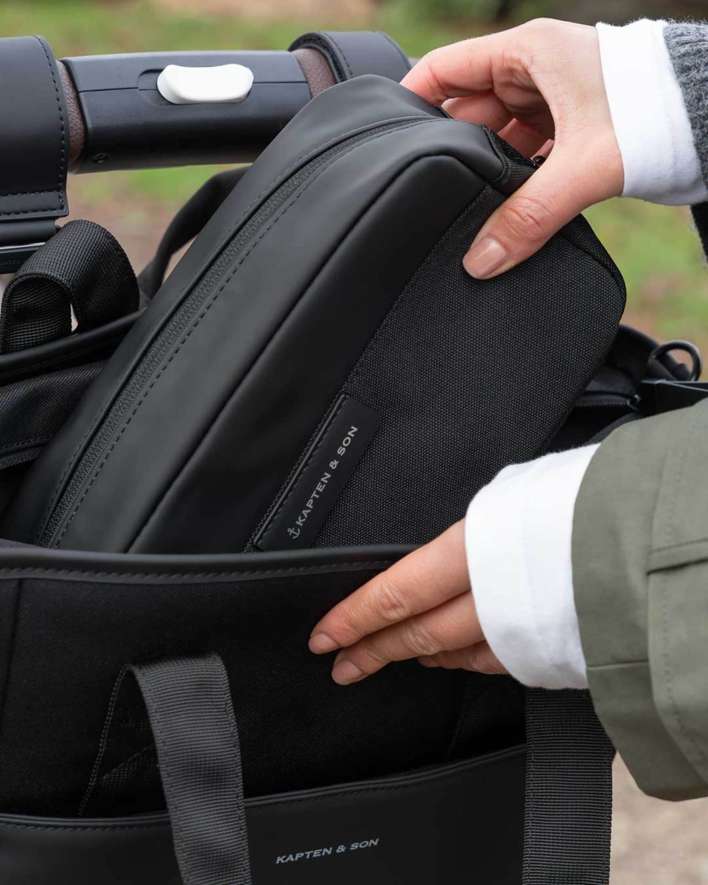 Lindby Pro Diaper Backpack Set Sandstone