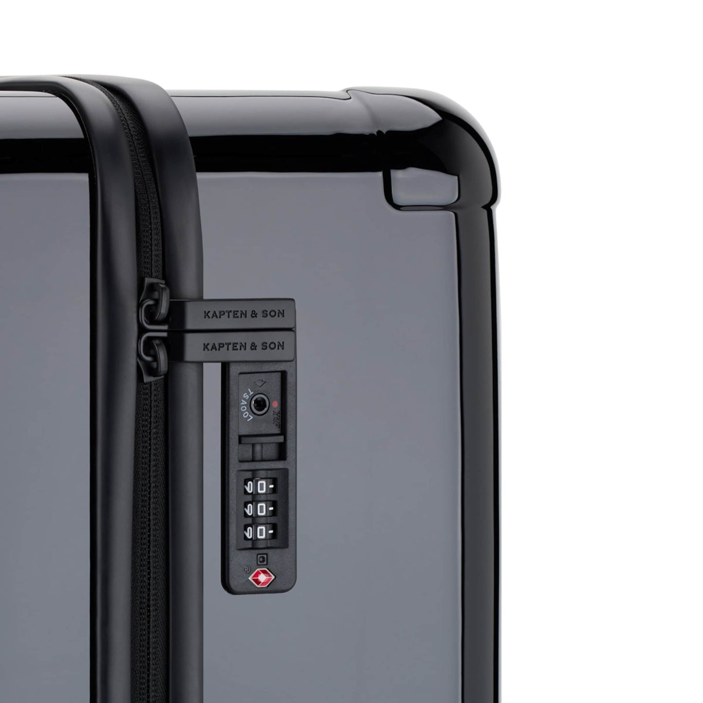 Heathrow Essential Check In All Black