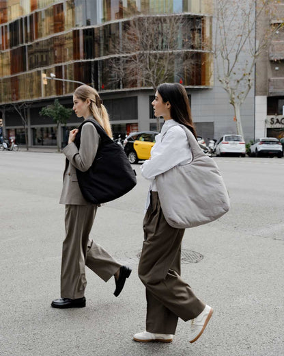 Skara Cloud Shopper All Black