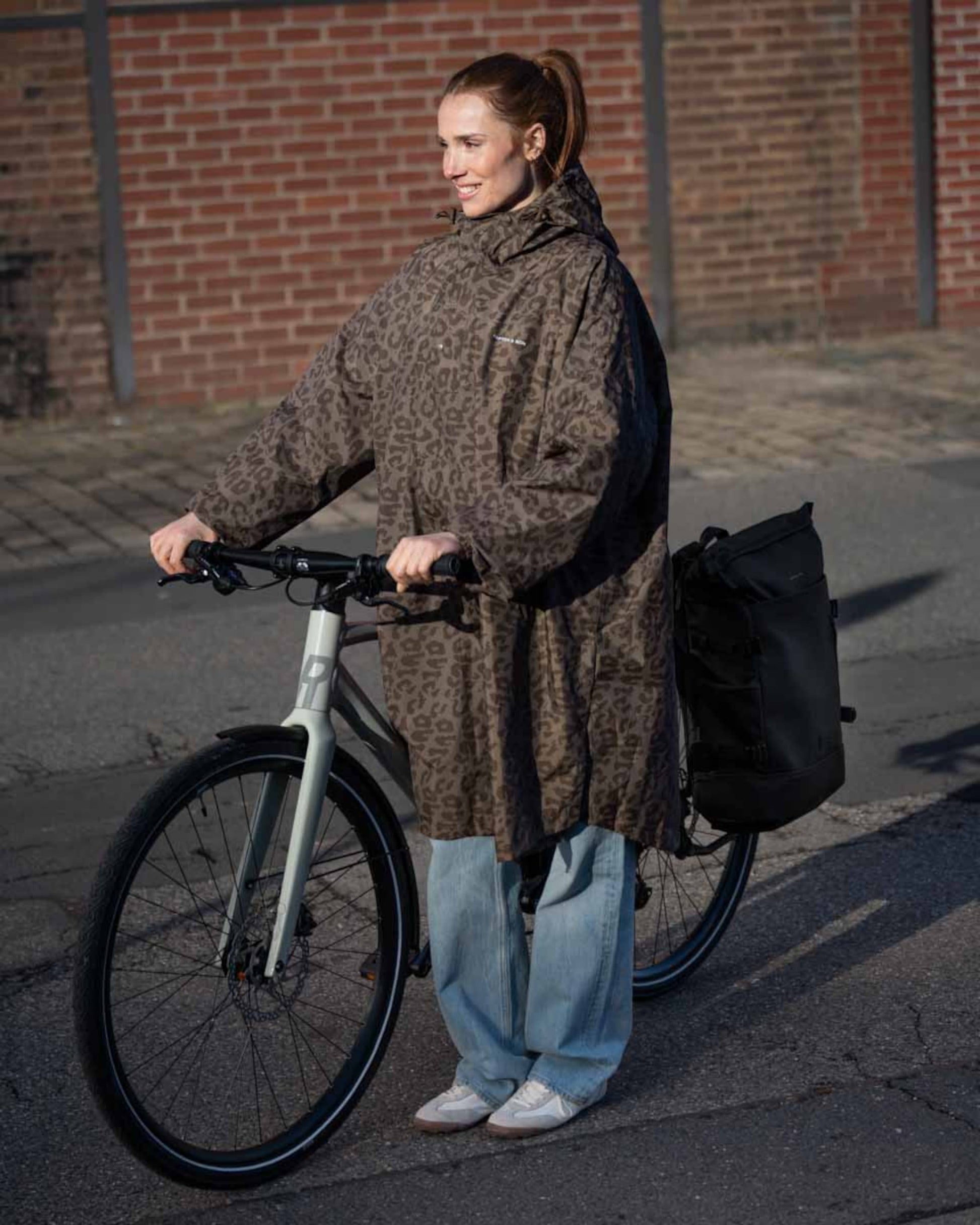 Rain Poncho Leo Dark Brown