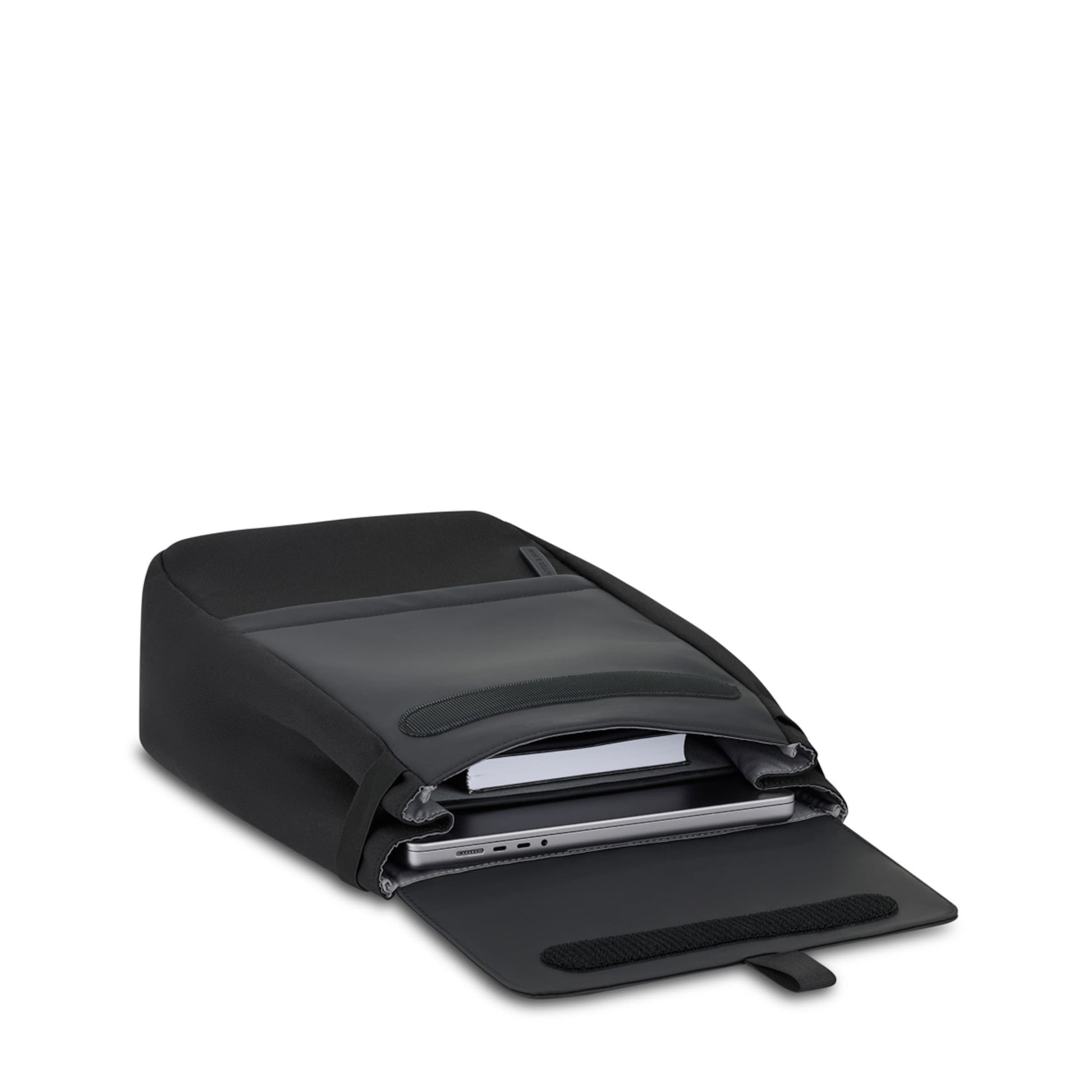 Fyn Sleek Full PU All Black