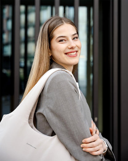 Skara Cloud Shopper Sandstone