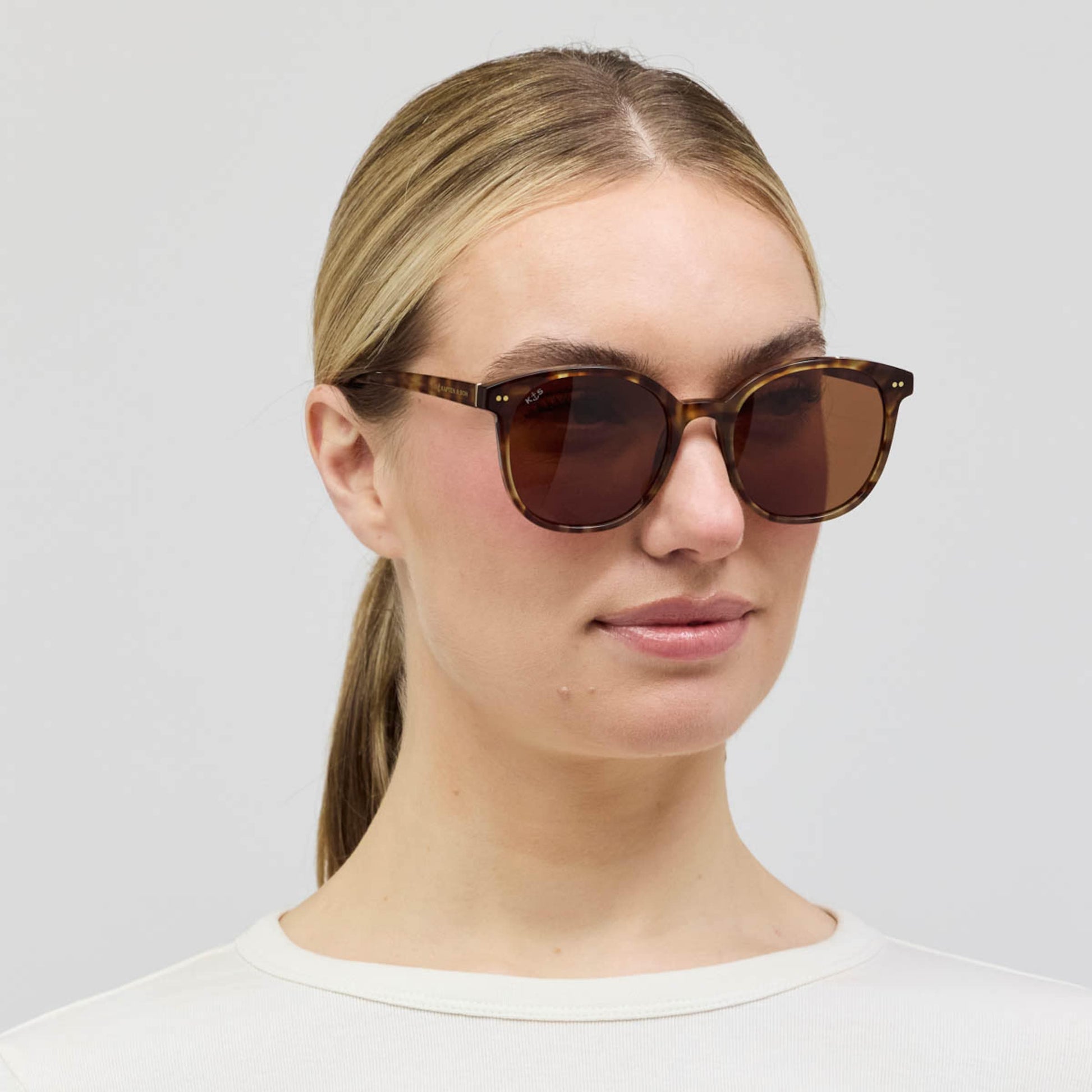 Nairobi Small Crystal Tortoise Brown