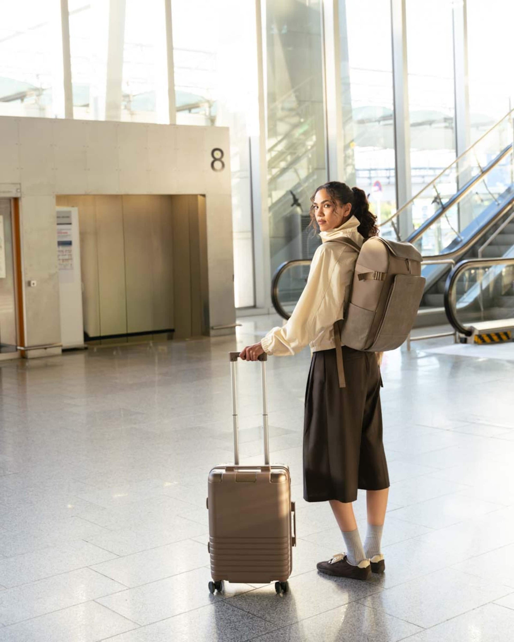 Heathrow Cabin Sandstone