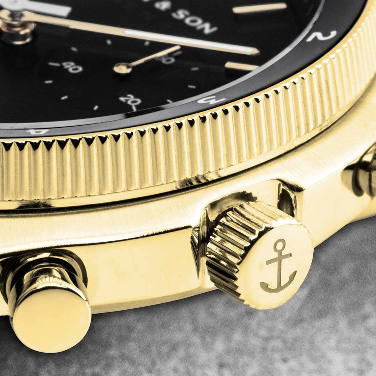 Rise Small Gold Black Steel
