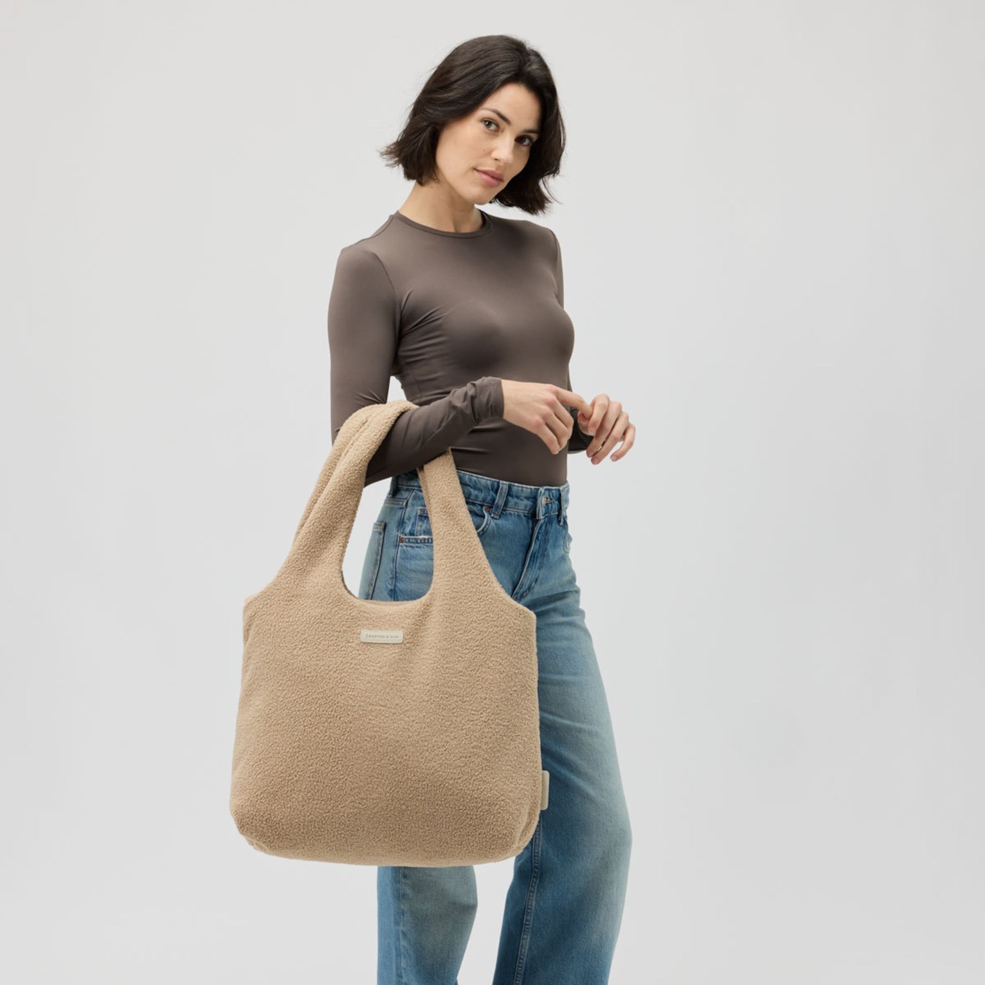 Skara Cloud Shopper Sandstone