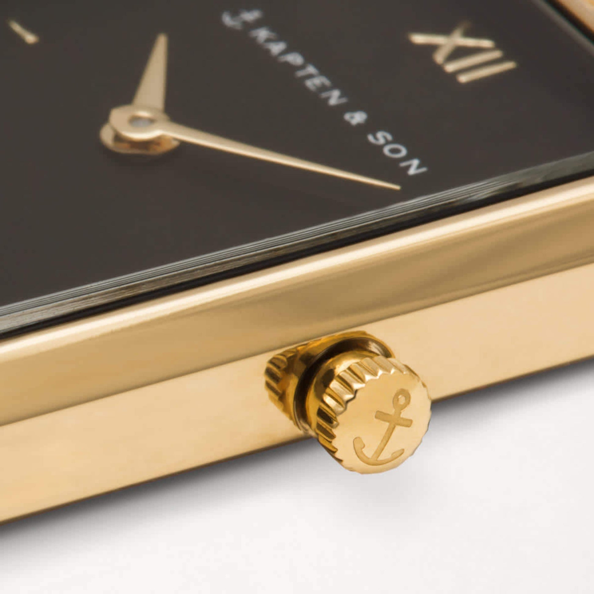 Grace Gold Black Steel