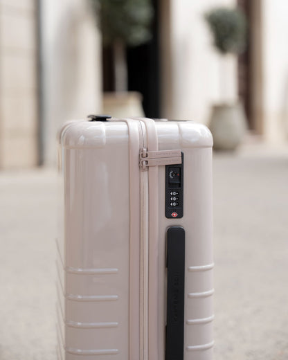 Heathrow Essential Check In Sandstone